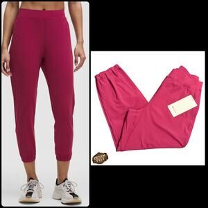 Lululemon Adapted State HR Jogger Short Magenta Steel Sz 8 Fast-Dry Zip Cuff NEW